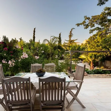 Villa Nicole's Garden *