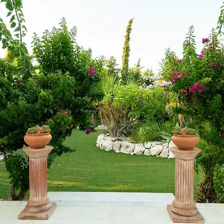 Nicole's Garden Villa Kallithéa